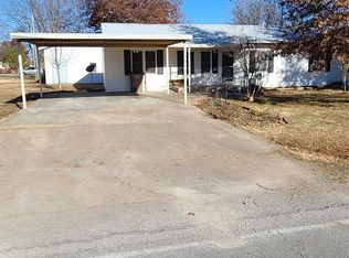 323 W Cherokee St, Sperry, OK 74073