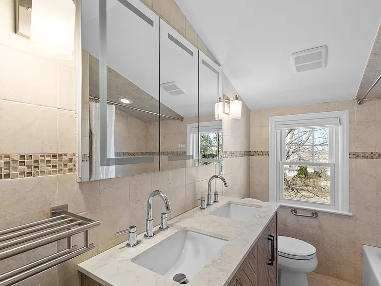 36 Ocean Dr E — Photo 13