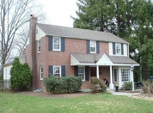 517 Kingston Rd, Oreland, PA 19075