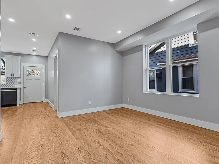 191 Franklin St — Photo 3