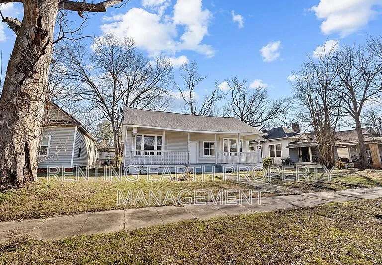 1217 Fulton Ave — Photo 4