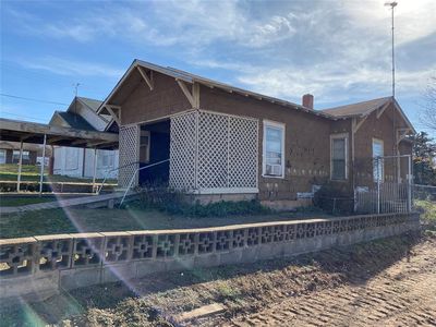 210 E 5th St, Cement, OK, 73017