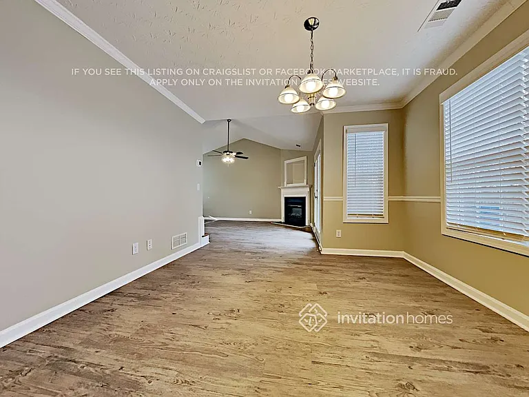 327 Providence Rd — Photo 5