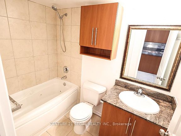 4th image of 8 Rosebank Dr #3I