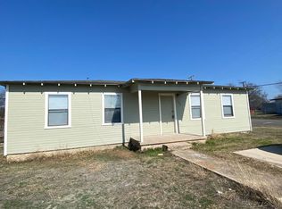 704 W Avenue B, Copperas Cove, TX 76522