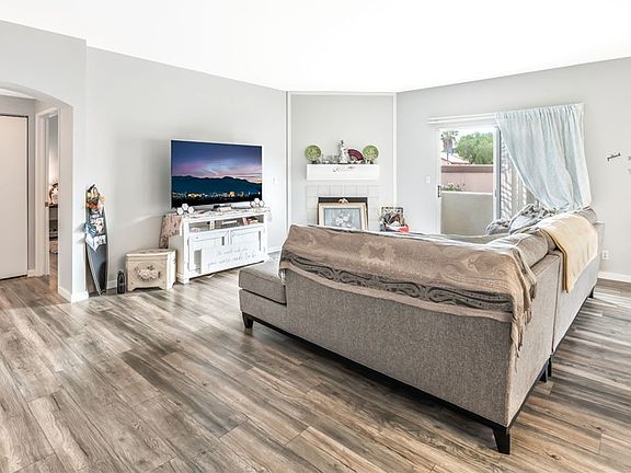 4th image of 7241 Indian Creek Ln Unit 104