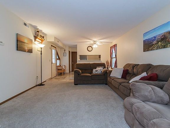 5th image of 6111 Center St APT 105