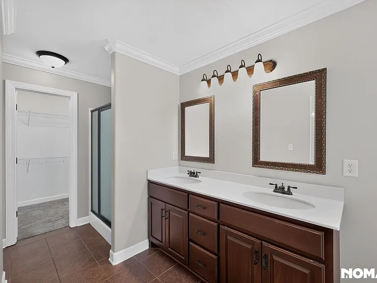 82 Grove Hill Ln — Photo 12