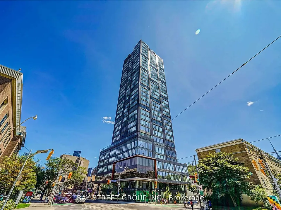 203 College St #703