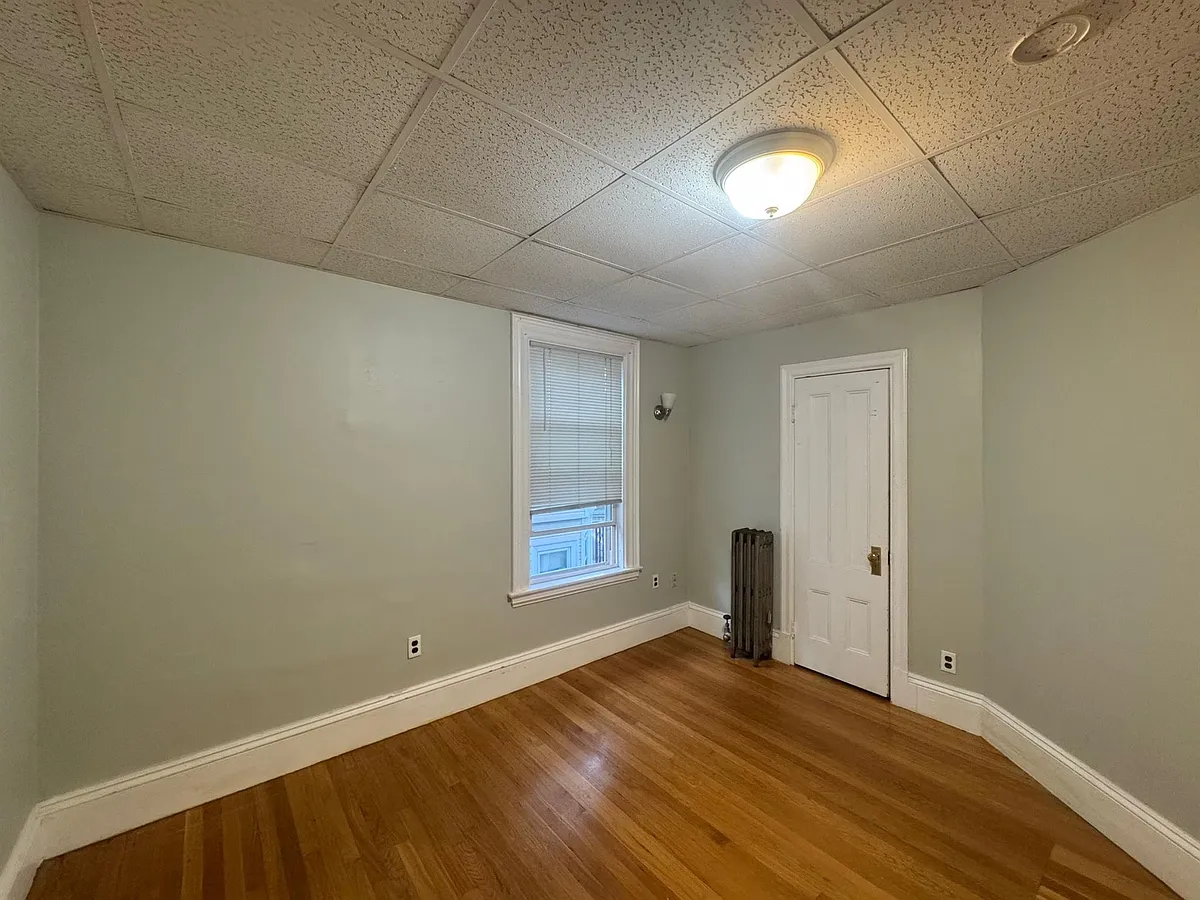 Building Photo - 106 Highland Ave #1