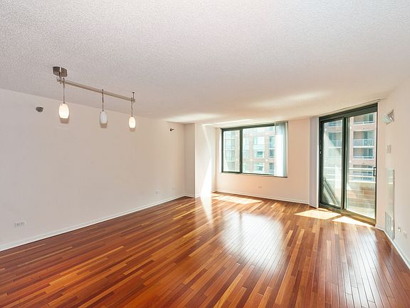 3rd image of 480 N McClurg Ct APT 1015