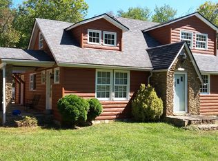 8005 Saint Anthonys Church Rd, Louisville, KY 40214