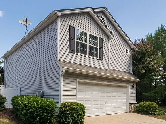 2nd image of 237 W Oaks Pl