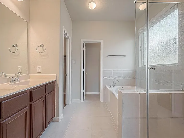 1711 Dominion Heights Ln — Photo 28
