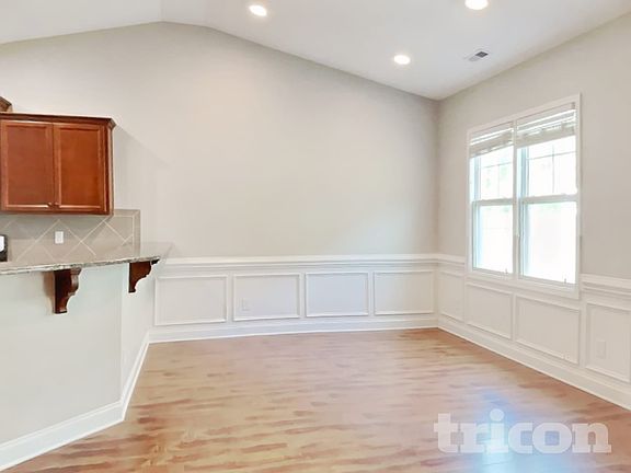 3rd image of 230 Widgeon Way