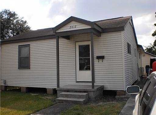 1st image of 2412 Stafford St