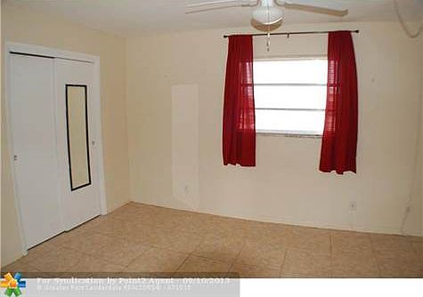 5th image of 3030 NE 21st Ter APT 14