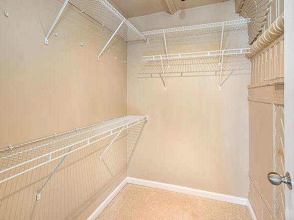 4th image of 1054 S Kingshighway Blvd APT N