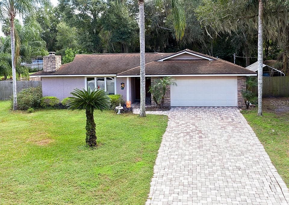 1st image of 213 Nob Hill Cir