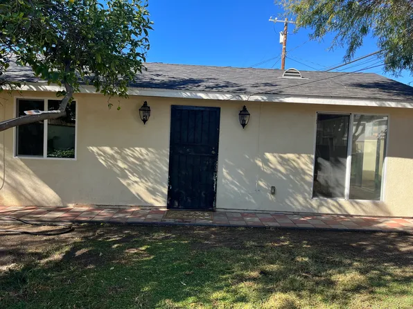 10833 Cantara St, Sun Valley, CA 91352