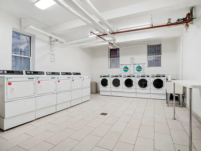 360 W 55th St #4C — Photo 14