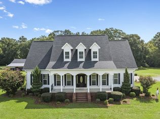 77 Jenny Dr, Hawkinsville, GA 31036