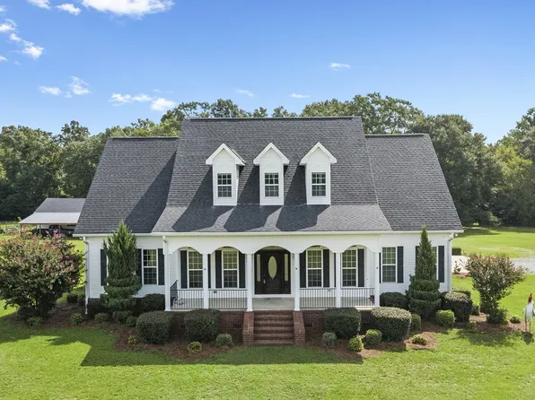 77 Jenny Dr, Hawkinsville, GA 31036