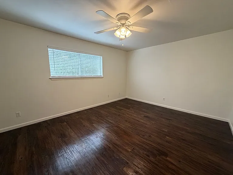 601 N Gay St #D202 — Photo 6