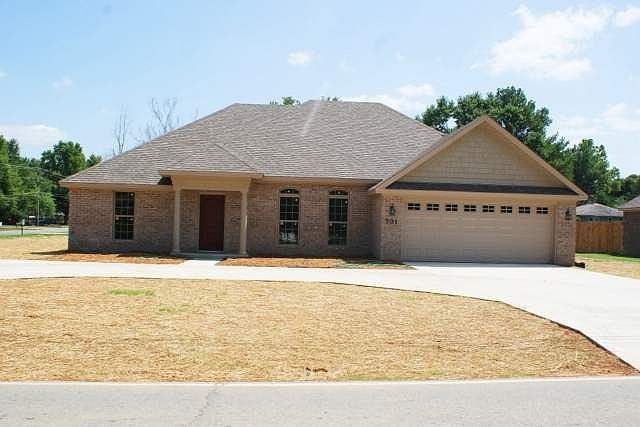 1st image of 701 Skyline Dr