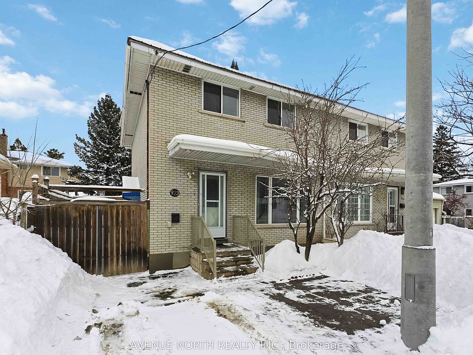 1st image of 923 Pinecrest Rd