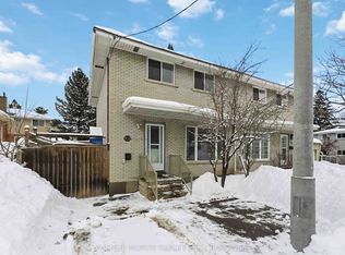 923 Pinecrest Rd, Ottawa, ON K2B6B1