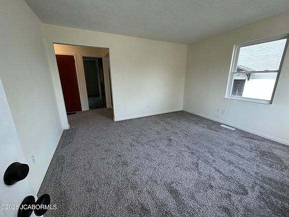 4th image of 1110 E Dunklin St