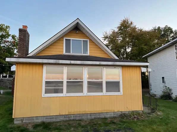 2680 Ottawa Dr, Orleans, MI 48865