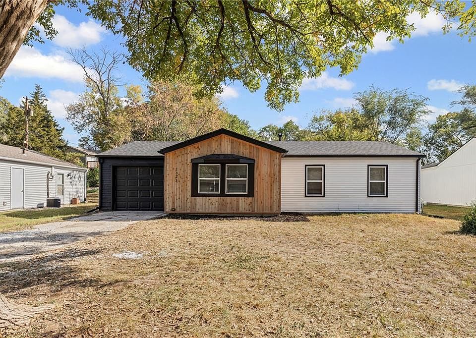 1st image of 1323 E 21st St