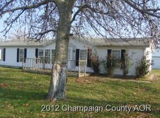 610 S Vine St, Camargo, IL 61919