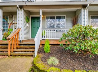8637 N Willamette Blvd, Portland, OR 97203 | Zillow
