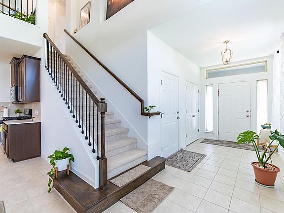 3rd image of 169 Mayney Ln