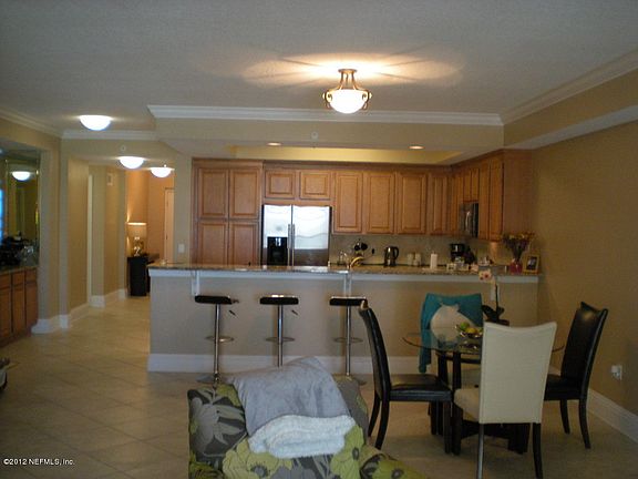 5th image of 932 1ST Street N #702