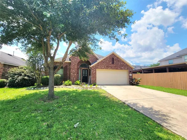 219 Golden Grain Dr, Rosenberg, TX 77469