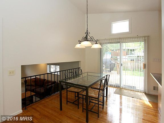5th image of 313 Farragut Ave
