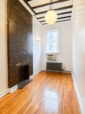 Rented by City Connections Realty | media 25