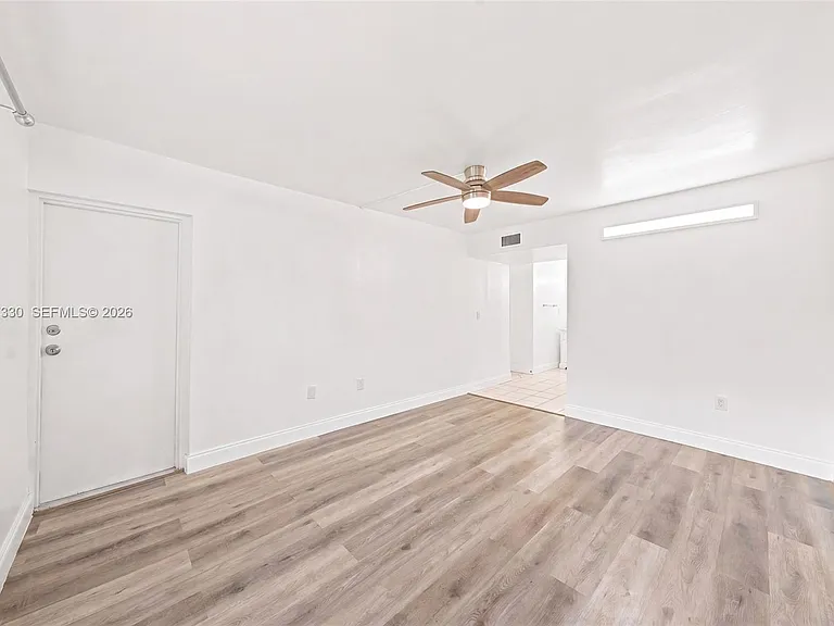 4384 NW 9th Ave #19-1D — Photo 18