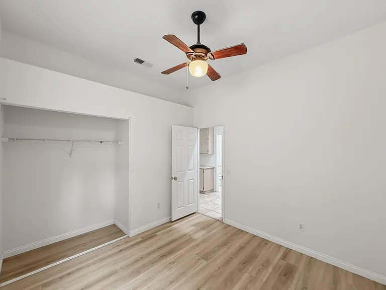 22810 Mountain Ash Cir — Photo 5