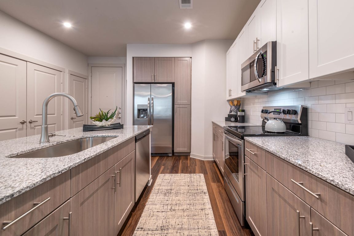 Latitude Magnolia apartments community photo