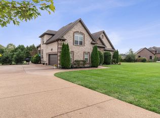 111 Springfield Dr, Lebanon, TN 37087