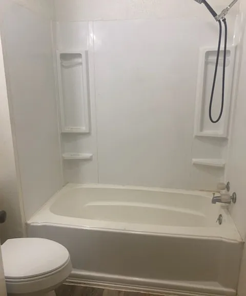 820 S Avenue B — Photo 4
