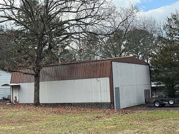 40’x36’ w/hanger door 