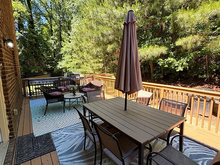 Private Deck