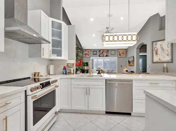 15432 Rosaire Lane, Delray Beach, FL 33484