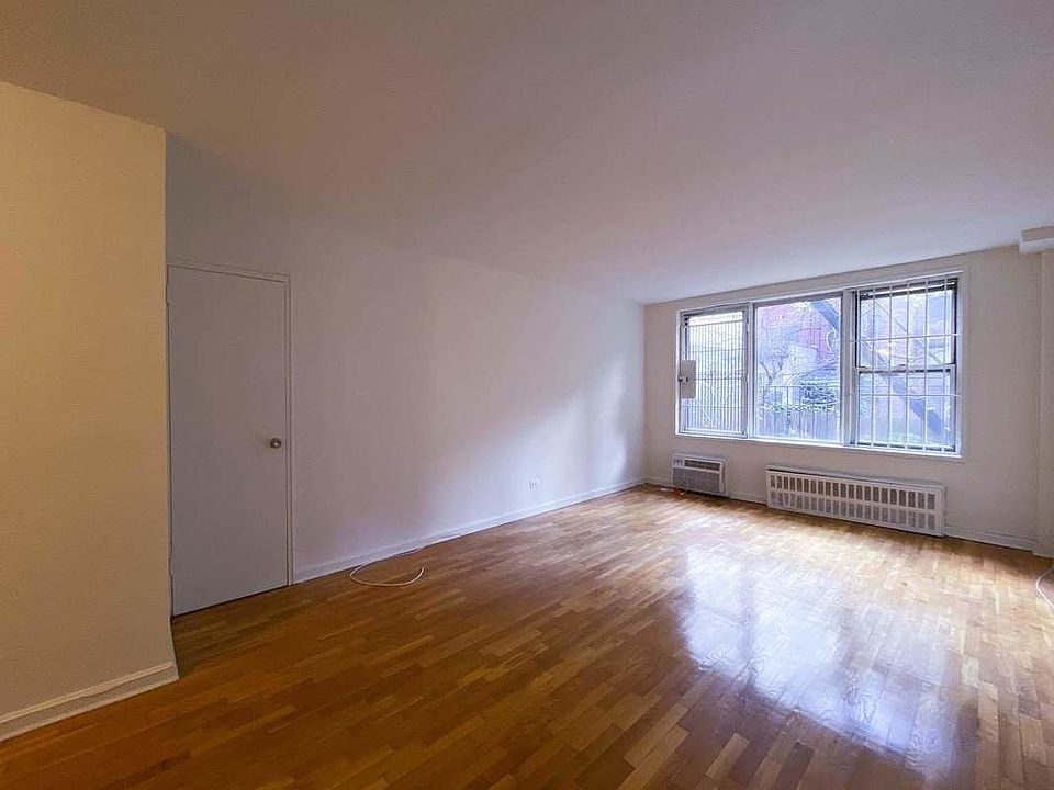 1st image of 150 E 30th St APT 2a